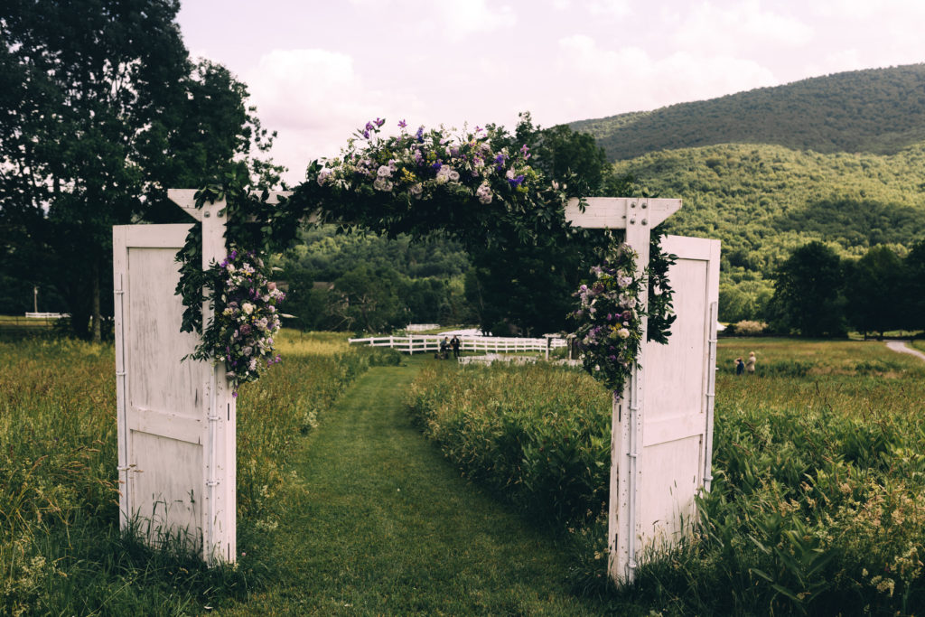 Outdoor ceremony location at Stone Tavern Farms