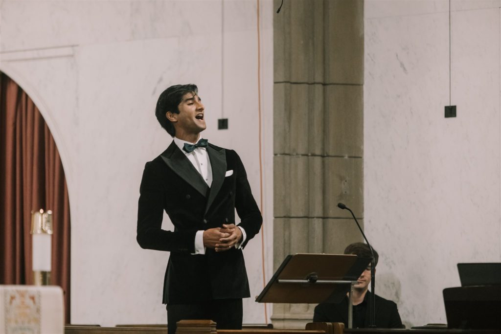 have a friend sing at your wedding ceremony